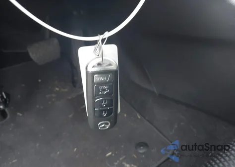 2017 Mazda Mazda3 Sport из США, поврежденный, VIN 3MZBN1U77HM114333